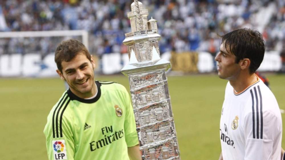 Iker Casillas y Kaká, con el último Teresa Herrera ganado por el Real Madrid en 2013. Iker Casillas y Kaká, con el último Teresa Herrera ganado por el Real Madrid en 2013.