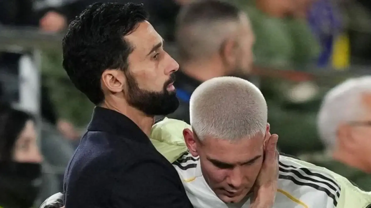 Álvaro Arbeloa y Franco Mastantuono en un partido del Real Madrid. Álvaro Arbeloa y Franco Mastantuono en un partido del Real Madrid.