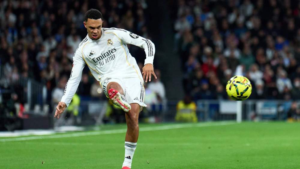 Trent Alexander-Arnold, que realizó un buen partido contra la Real, volverá a ser el lateral derecho del equipo en Lisboa. Trent Alexander-Arnold, que realizó un buen partido contra la Real, volverá a ser el lateral derecho del equipo en Lisboa.