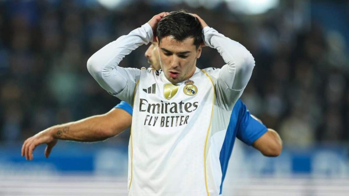 Brahim Díaz, lamentándose por una ocasión fallida en un partido del Real Madrid durante esta temporada. Brahim Díaz, lamentándose por una ocasión fallida en un partido del Real Madrid durante esta temporada.