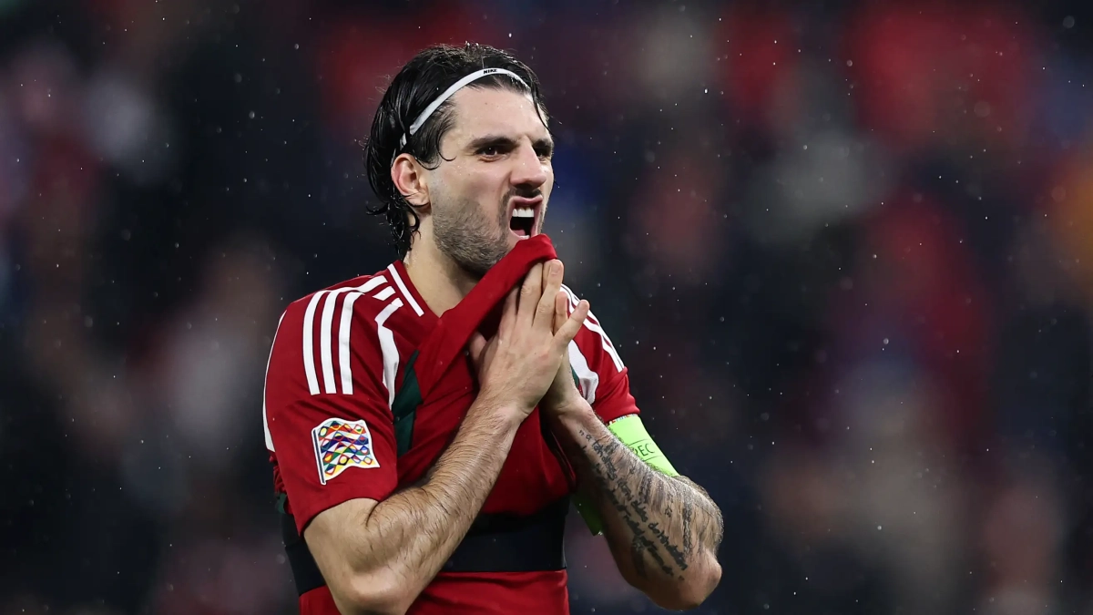 Szoboslai jugando con Hungría. Szoboslai jugando con Hungría.