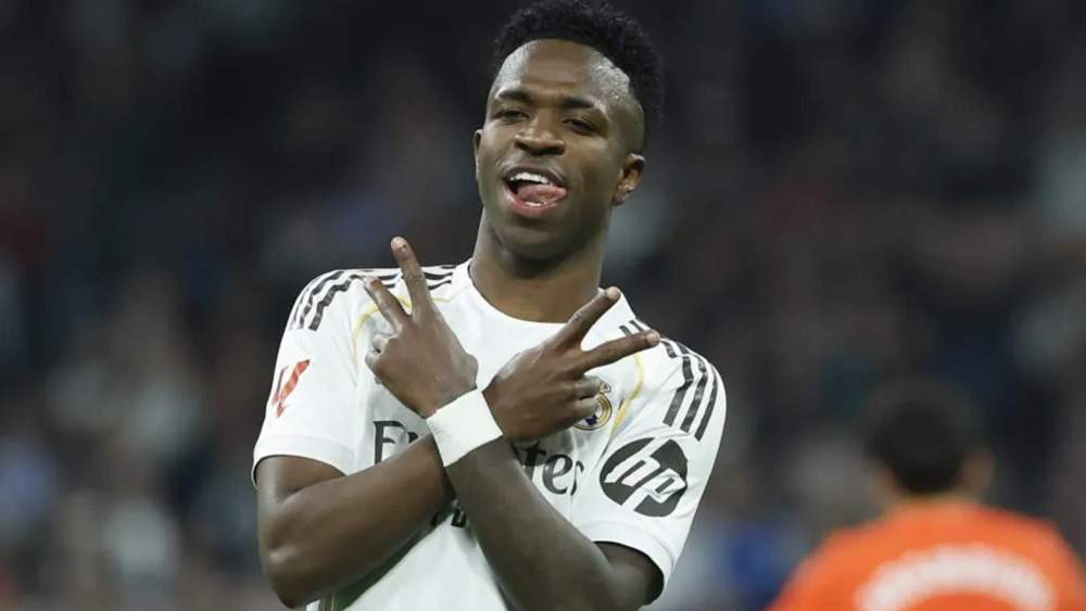 Vinicius Junior, celebrando después de marcar su segundo penalti ante la Real Sociedad. Vinicius Junior, celebrando después de marcar su segundo penalti ante la Real Sociedad.
