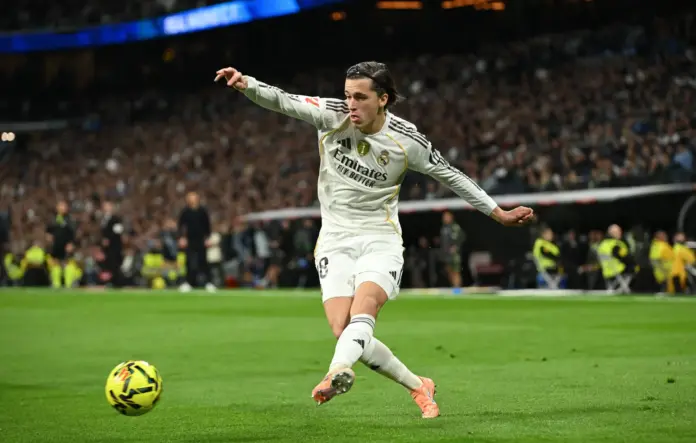  Álvaro Carreras, el lateral sub-23 más dominante de Europa en números

