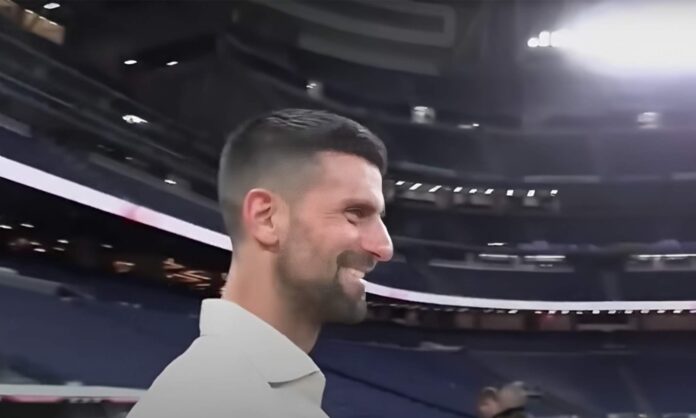 Novak Djokovic reaccionando al nuevo Santiago Bernabéu.