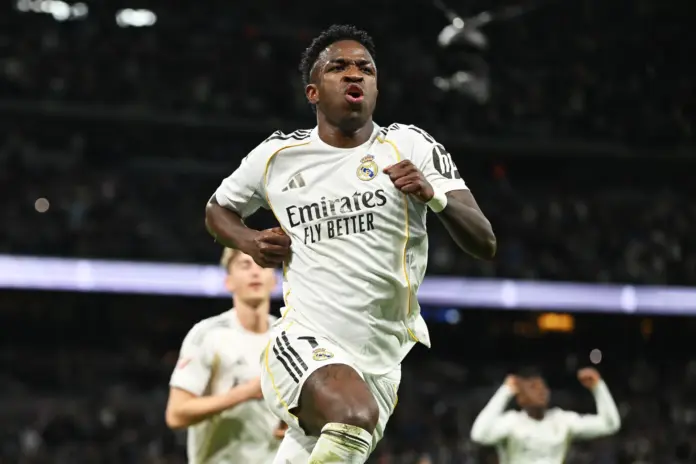  Real Madrid 4-1 Real Sociedad: Vinicius hace de San Valentín y regala una goleada y el liderato provisional


