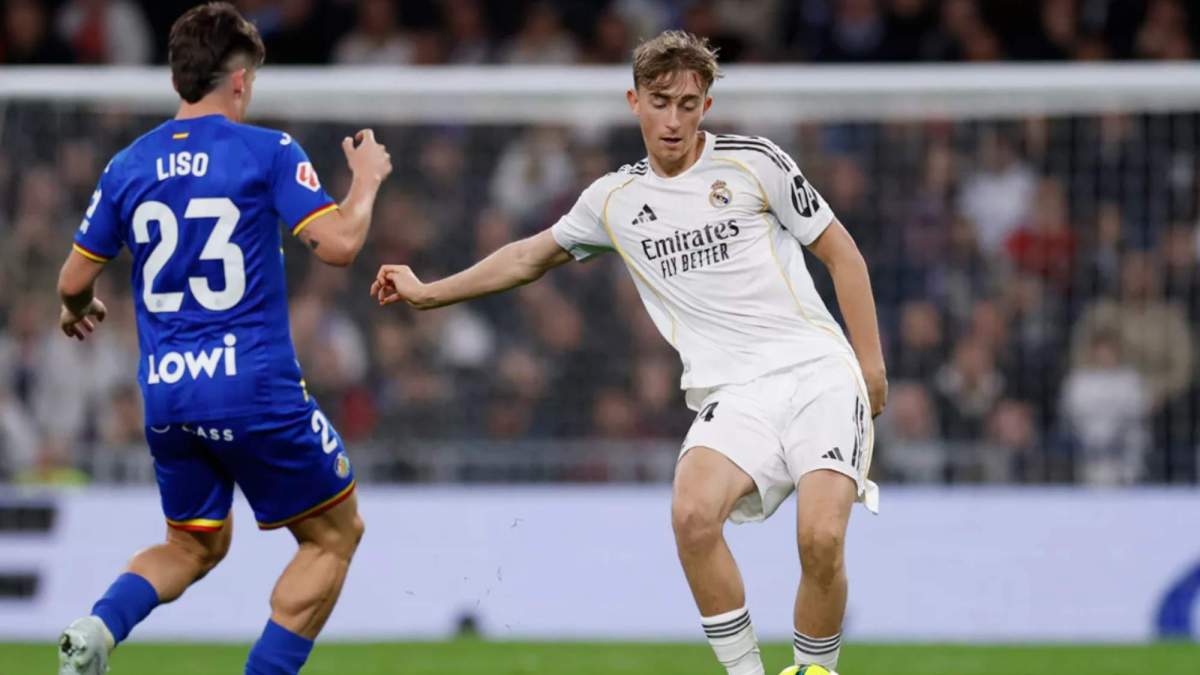 Huijsen durante el partido en el Bernabéu frente al Getafe Huijsen durante el partido en el Bernabéu frente al Getafe