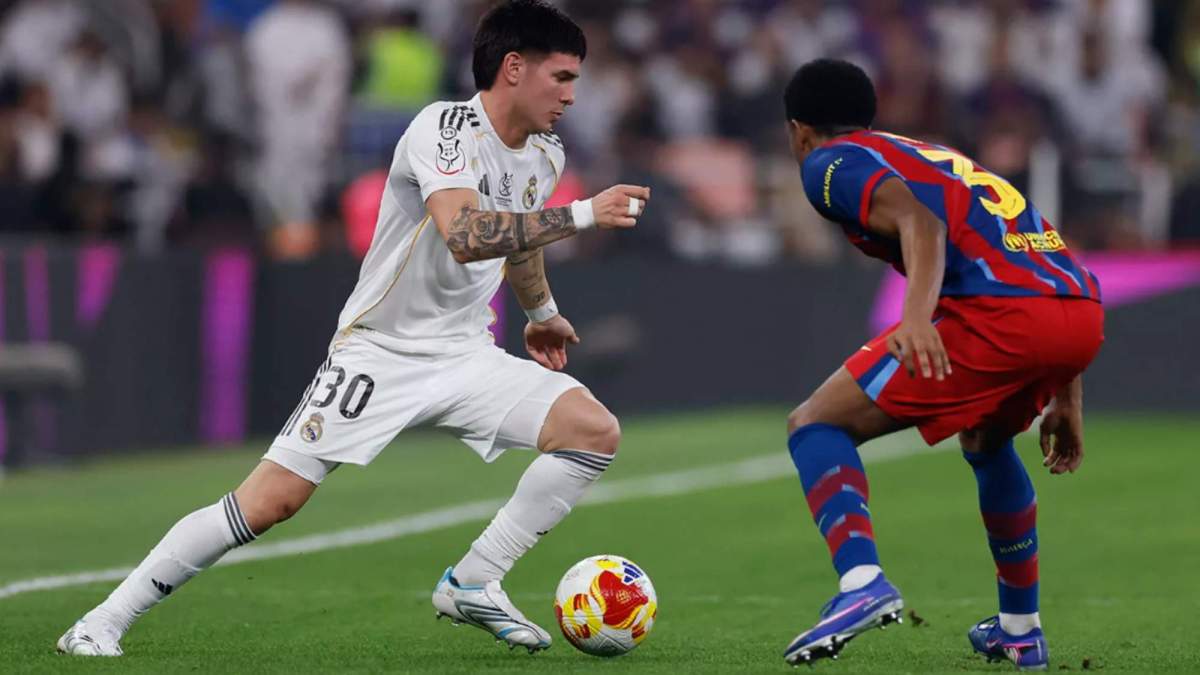 Franco Mastantuono durante la final de la Supercopa de España