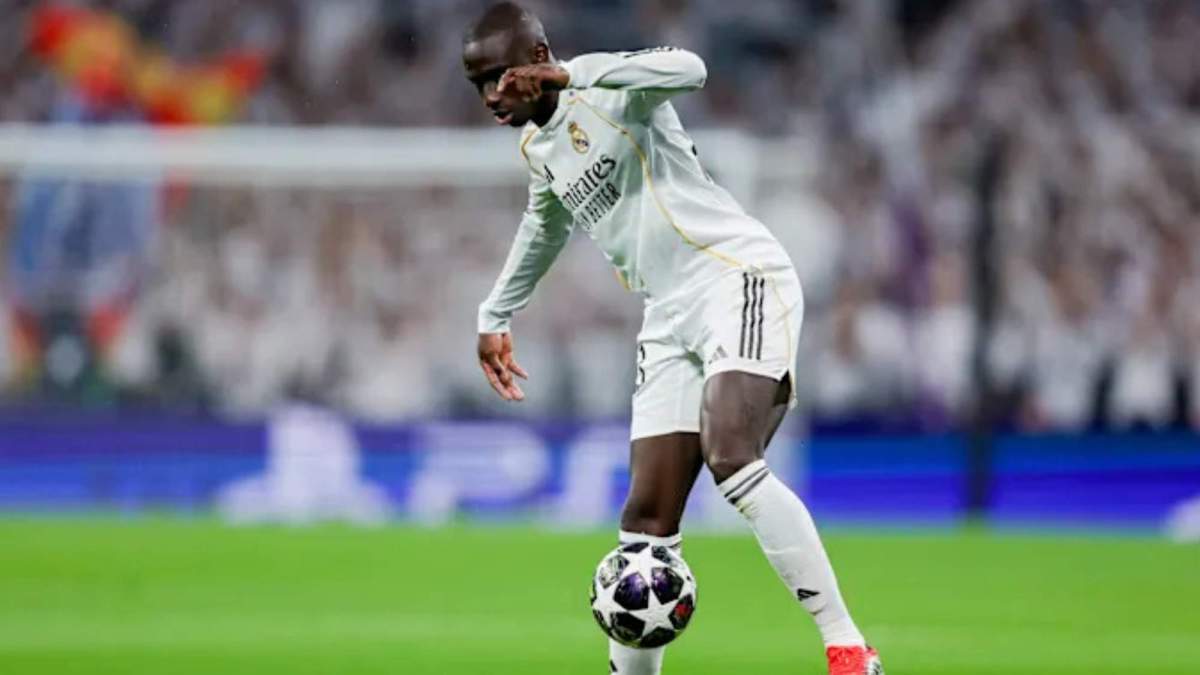 Ferland Mendy durante el partido contra el Manchester City