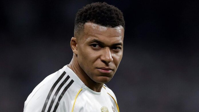 Confirmado, los médicos del Real Madrid se equivocaron y analizaron la rodilla derecha de Mbappé cuando la lesionada era la izquierda