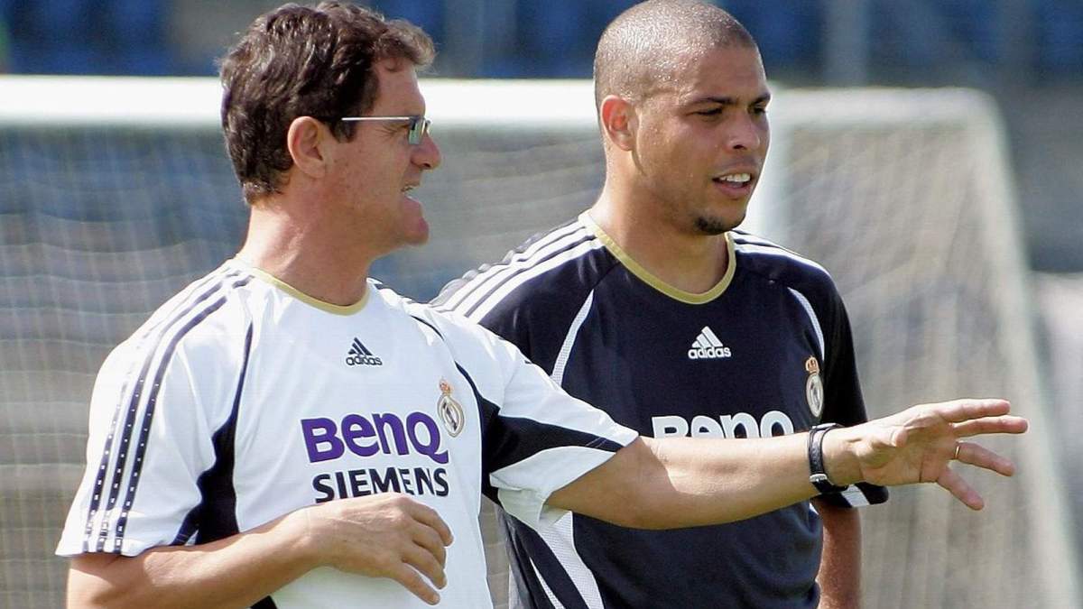 Fabio Capello y Ronaldo Nazario en un entrenamiento del Real Madrid. Fabio Capello y Ronaldo Nazario en un entrenamiento del Real Madrid.