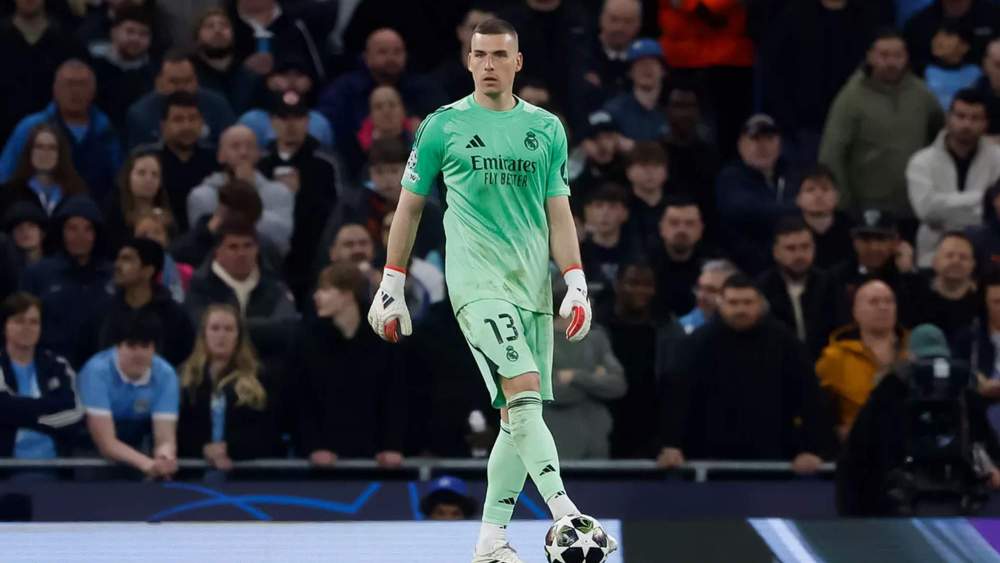Andriy Lunin sustituyó a Thibaut Courtois para la segunda parte contra el Manchester City.