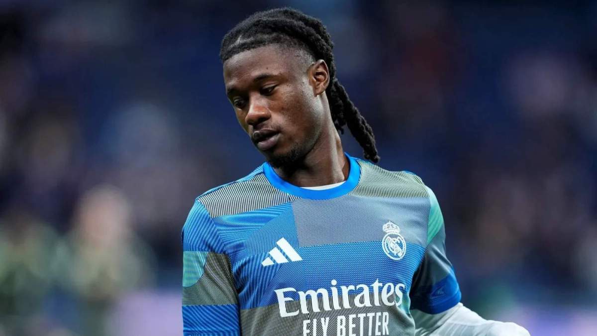 Eduardo Camavinga en un calentamiento previo a un partido liguero del Real Madrid
