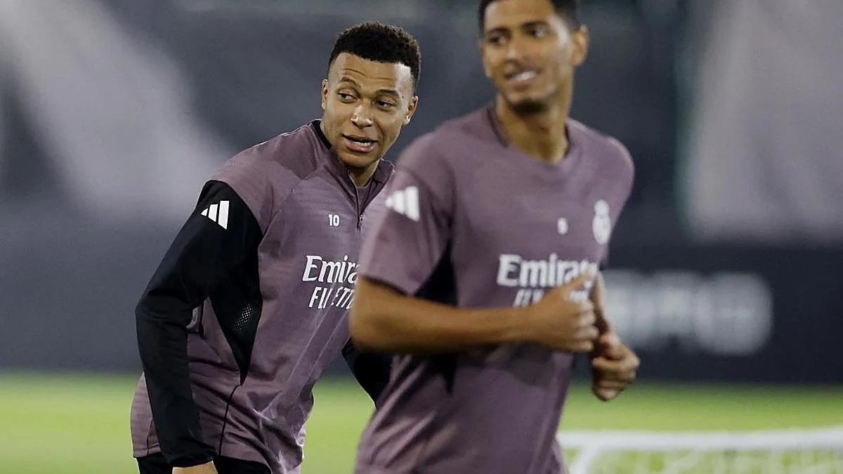 Mbappé y Bellingham durante un entrenamiento del Real Madrid
