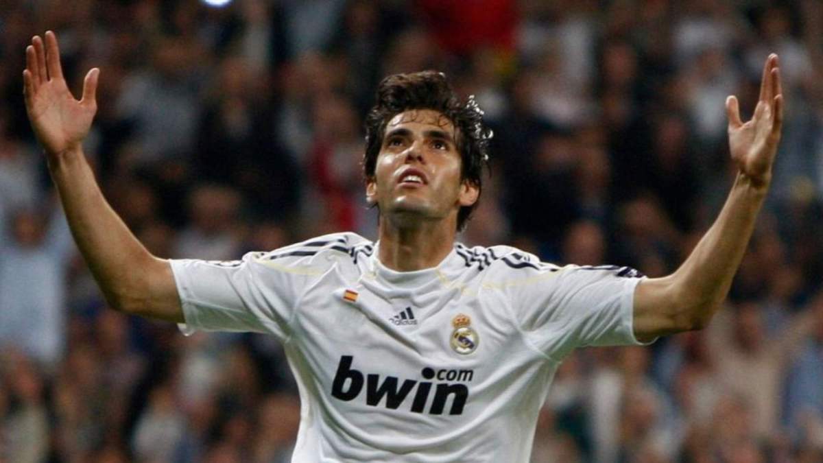 Kaká celebrando un gol con el Real Madrid
