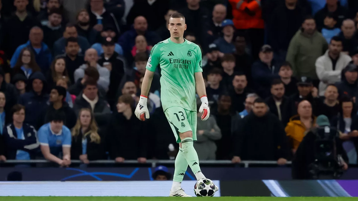 Lunin durante el Manchester City - Real Madrid Lunin durante el Manchester City - Real Madrid