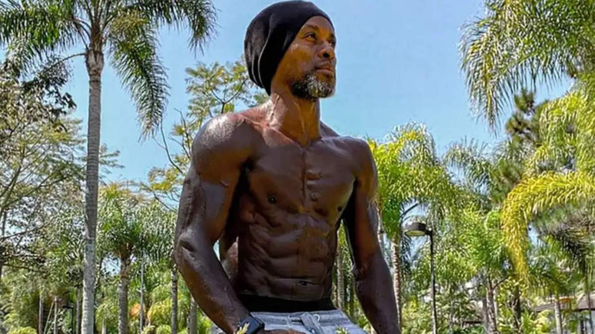 Ze Roberto y su impresionante forma física Ze Roberto y su impresionante forma física