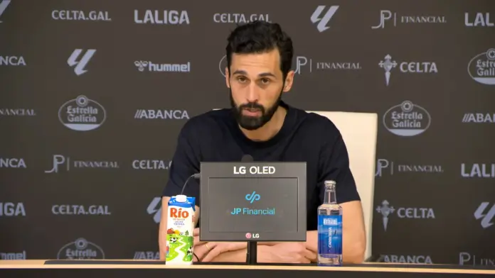  Arbeloa lanza un aviso: «Estoy feliz por los jugadores que han querido venir»

