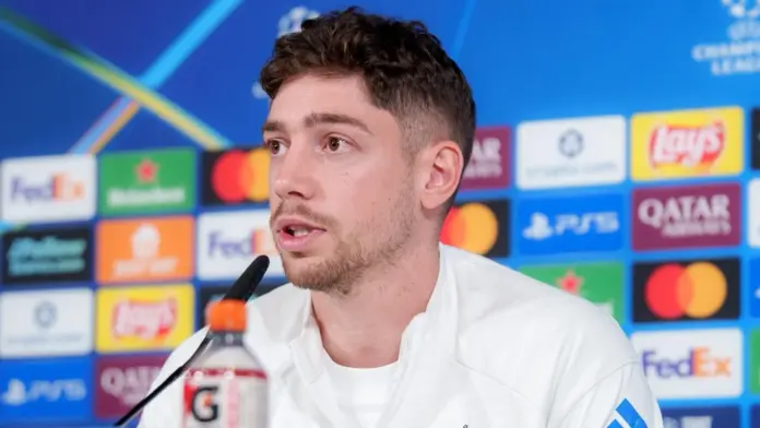  Fede Valverde, antes del Manchester City: «Tenemos que dar todo para que la afición se sienta orgullosa de nosotros»

