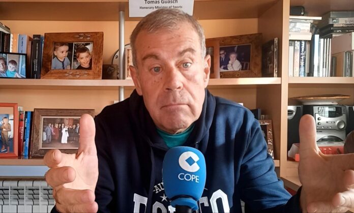 Tomás Guasch, tras el robo arbitral del Barcelona: 