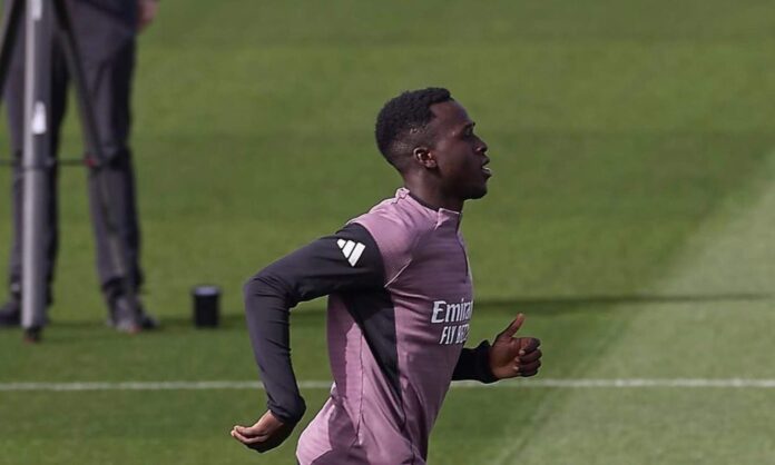 Lamini Fati apunta a entrar en la convocatoria para el partido contra el RC Celta de Vigo