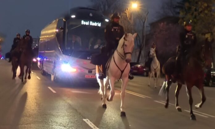 El Real Madrid llega al Bernabéu en un día con mucho tráfico