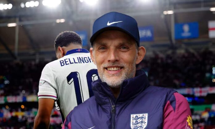 Tuchel entrenando a la selección de Inglaterra y una foto de Jude Bellingham. 